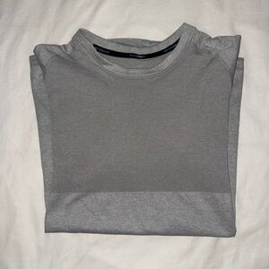 Nike Men's Long Sleeve Gray Tee